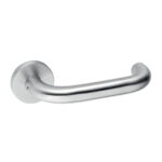 IN.00.028.B.RC08M- 1 MANILLA DE PUERTA-TUBULAR CON DOBLE CURVA SATIN