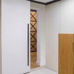 IN.15.452.1800 - 1 SISTEMA OCULTO PARA PUERTAS CORREDERAS