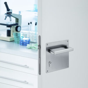IN.03.011.SF - 2 - Placa con muelle - 180 x 180 mm